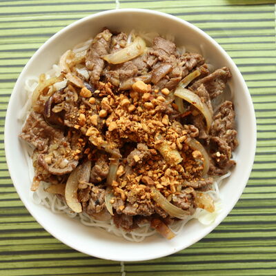 Bun bo xao sa