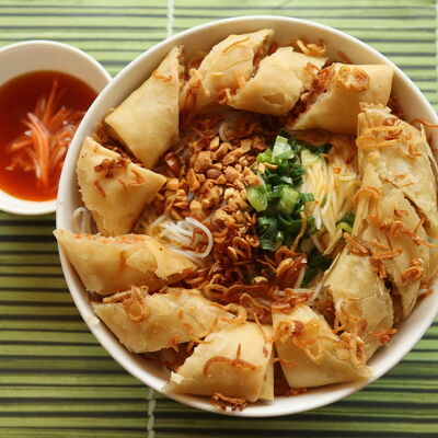 Bun cha gio chay