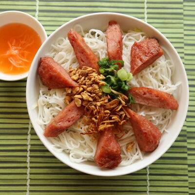 Bun nem nuong